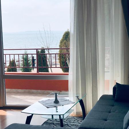 Beautiful Apartment Right By The Sea, Szveti Vlasz Kültér fotó